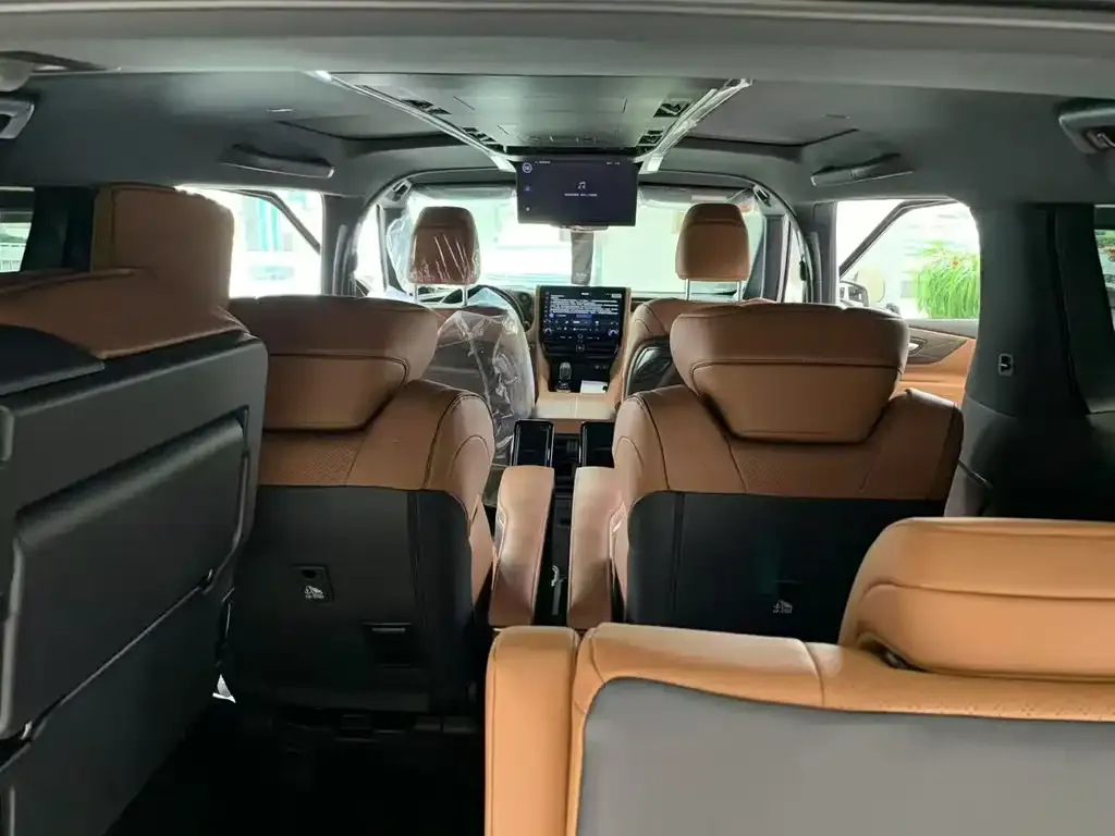 Toyota Vellfire — фото 9