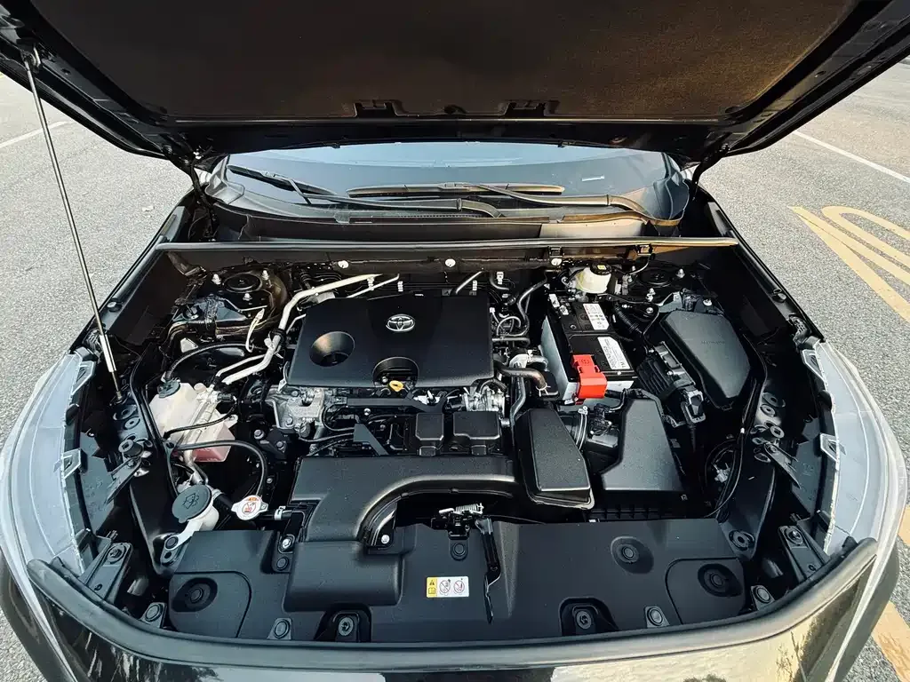 Toyota Wildlander — фото 10