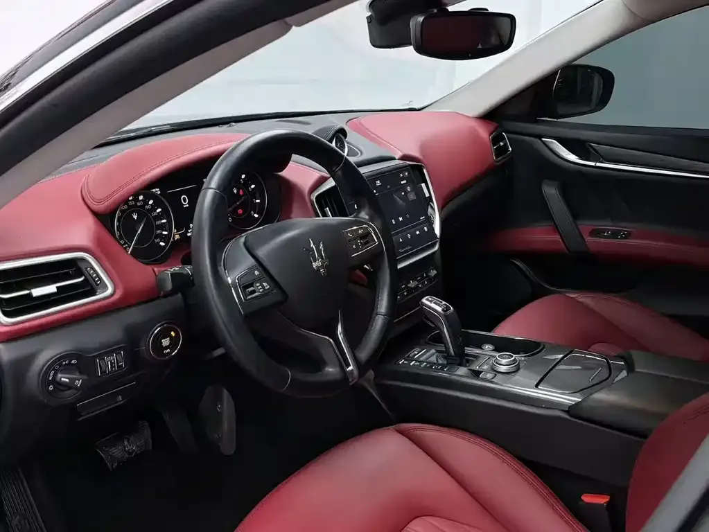 Maserati Ghibli — фото 6