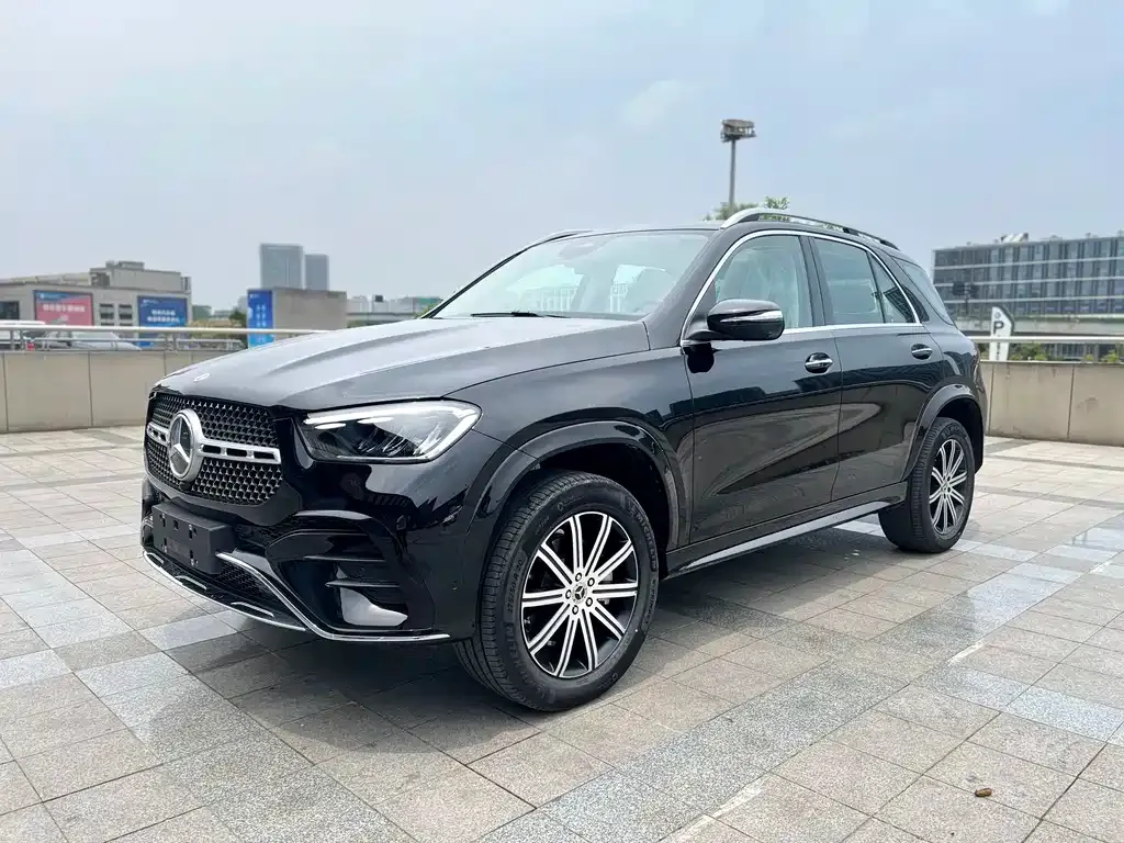 Mercedes-Benz GLE — фото 1