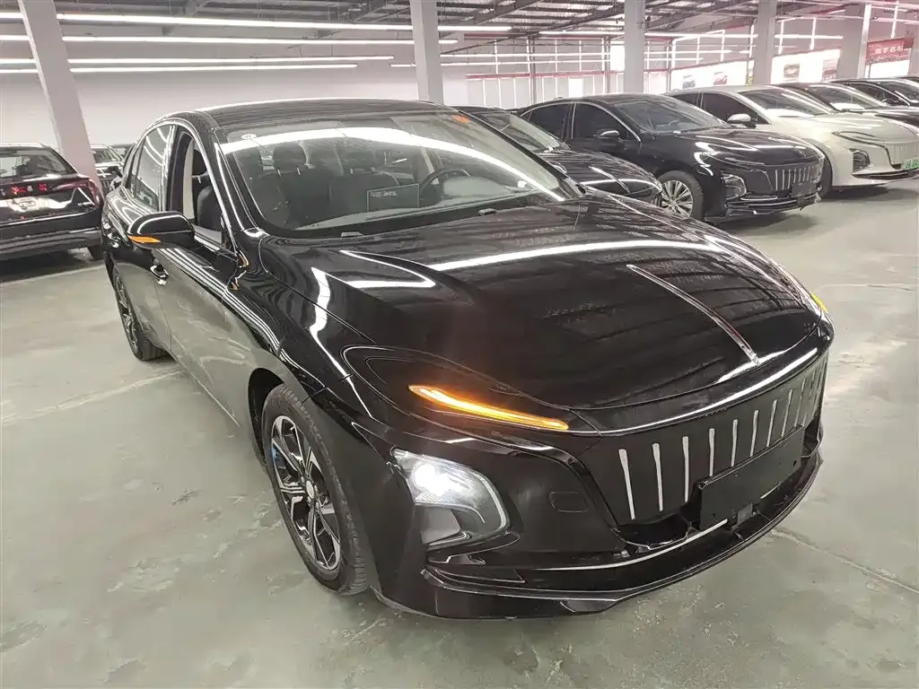 Hongqi E-QM5 — фото 4