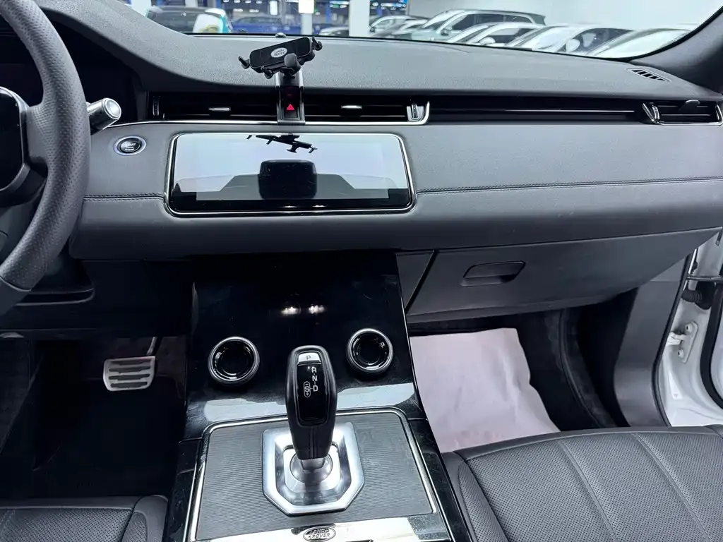 Land Rover Evoque — фото 10