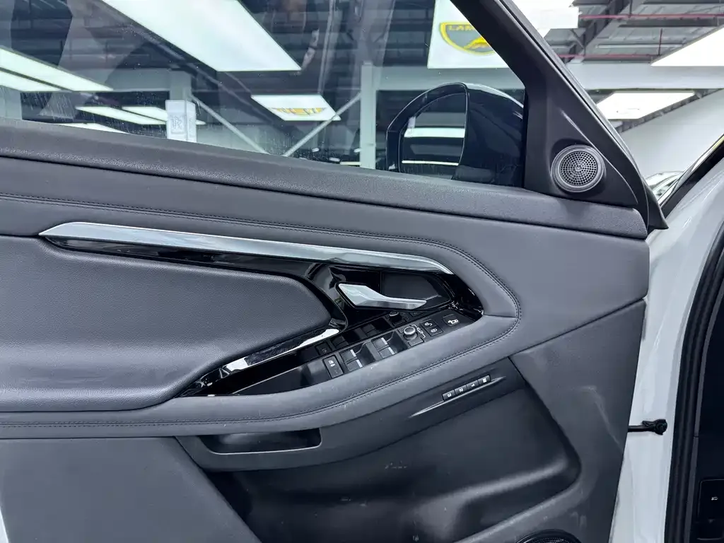 Land Rover Evoque — фото 6
