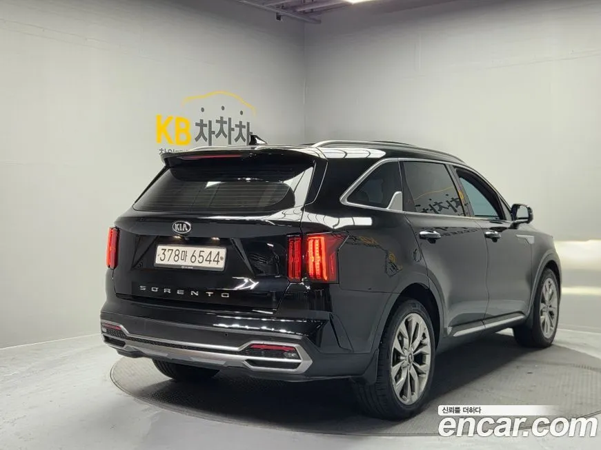 Kia Sorento — фото 5