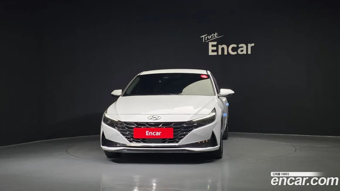 Hyundai AVANTE — фото 3