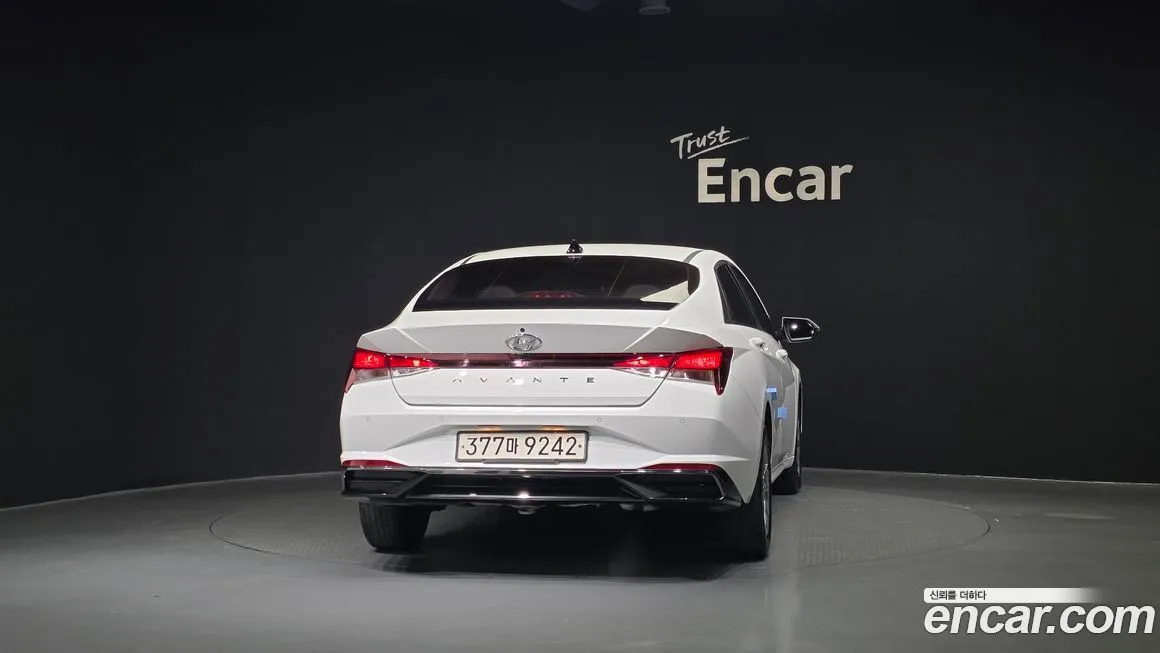 Hyundai AVANTE — фото 4