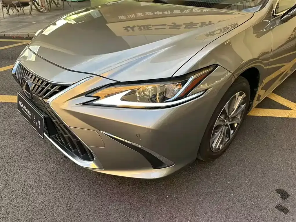 Lexus ES — фото 2