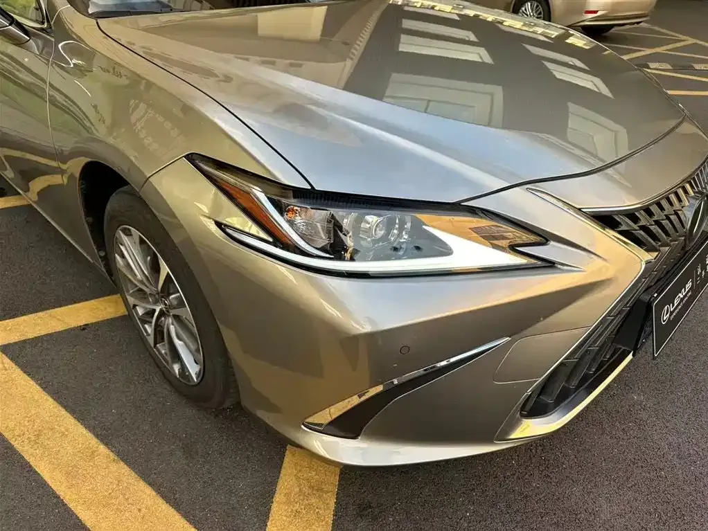 Lexus ES — фото 3