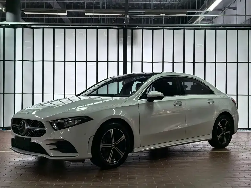 Mercedes-Benz A-Class — фото 1