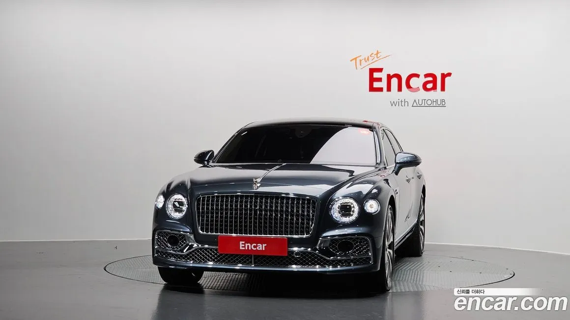 Bentley Flying Spur — фото 3