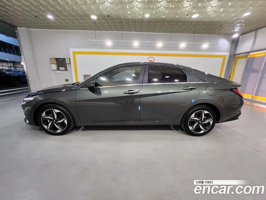 Hyundai AVANTE — фото 3