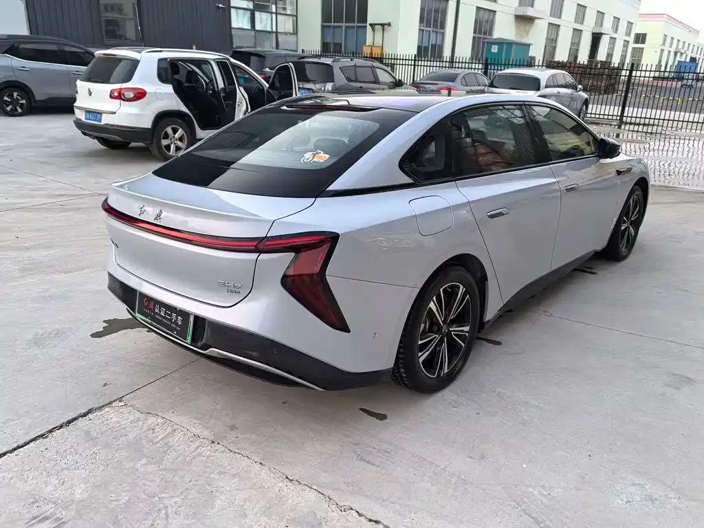 Hongqi EH7 — фото 6