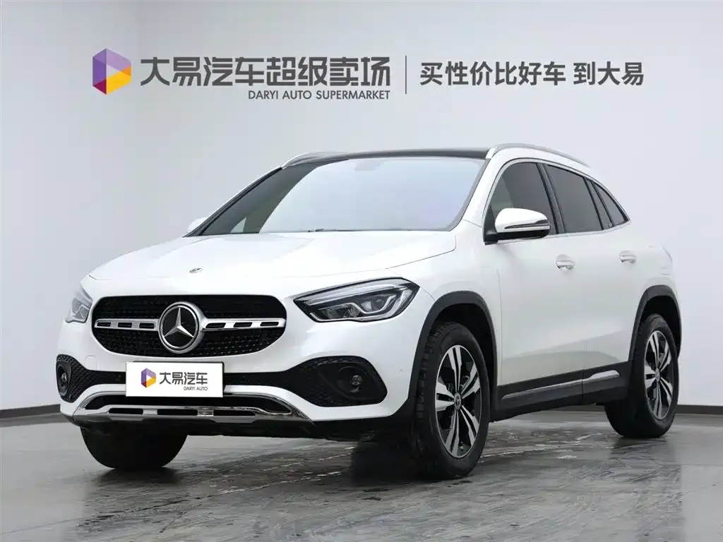 Mercedes-Benz GLA — фото 1