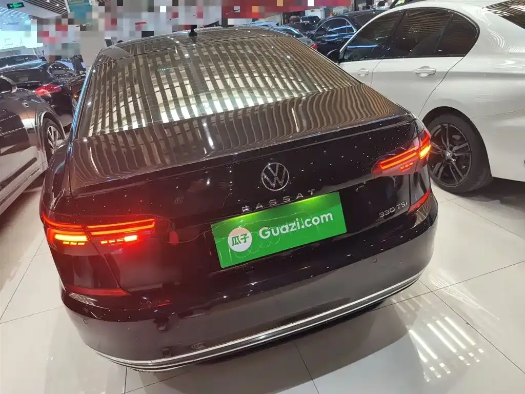 Volkswagen Passat — фото 6