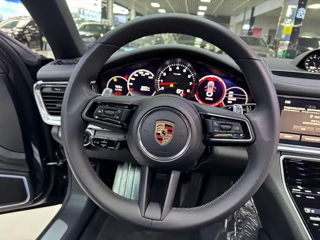 Porsche Panamera — фото 8