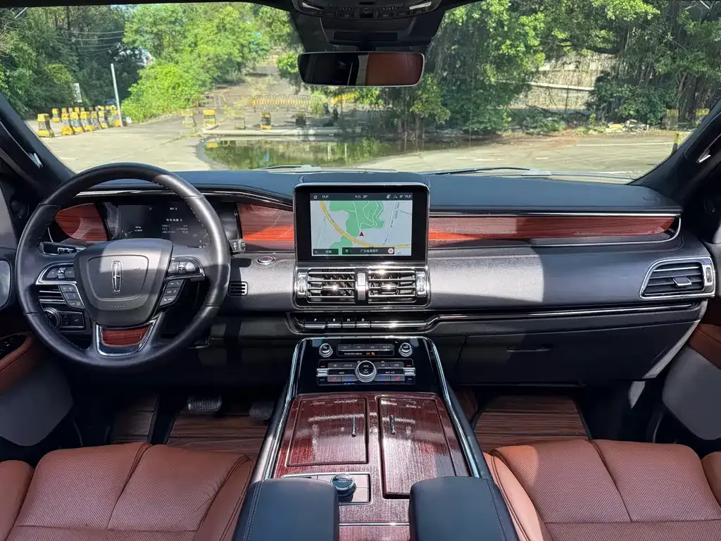Lincoln Navigator — фото 9