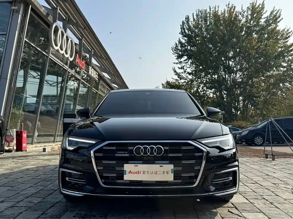 Audi A6L — фото 2
