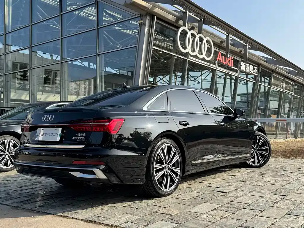 Audi A6L — фото 4