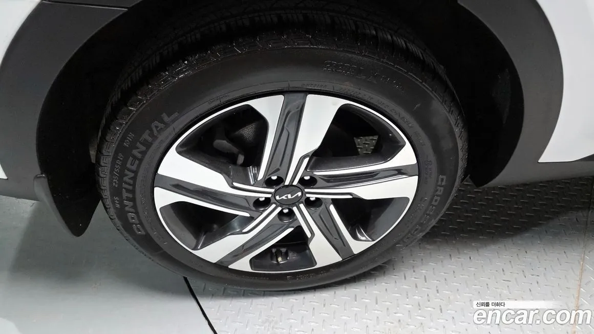 Kia Sorento — фото 5