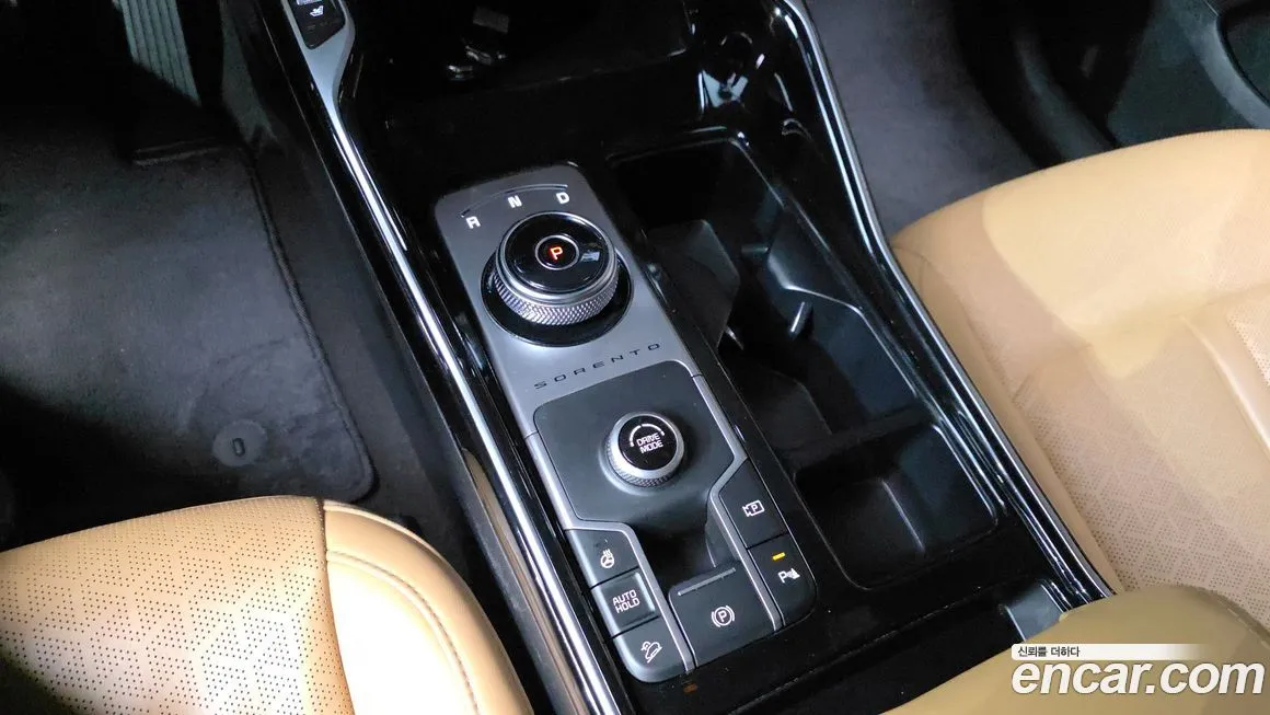 Kia Sorento — фото 9
