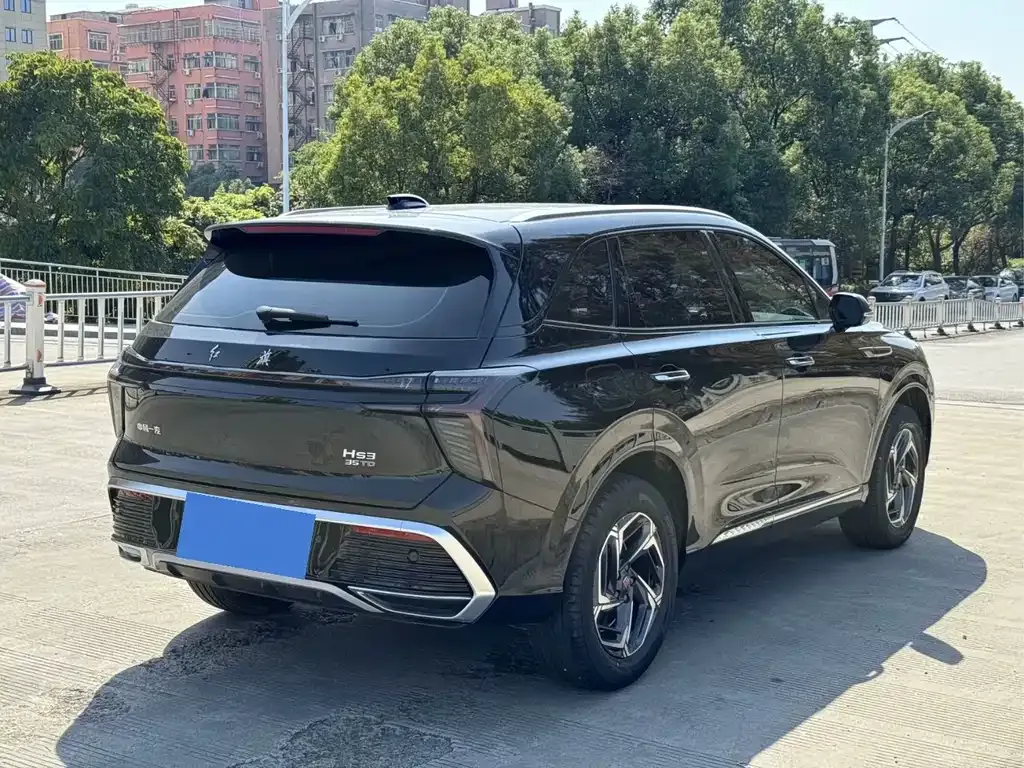Hongqi HS3 — фото 4