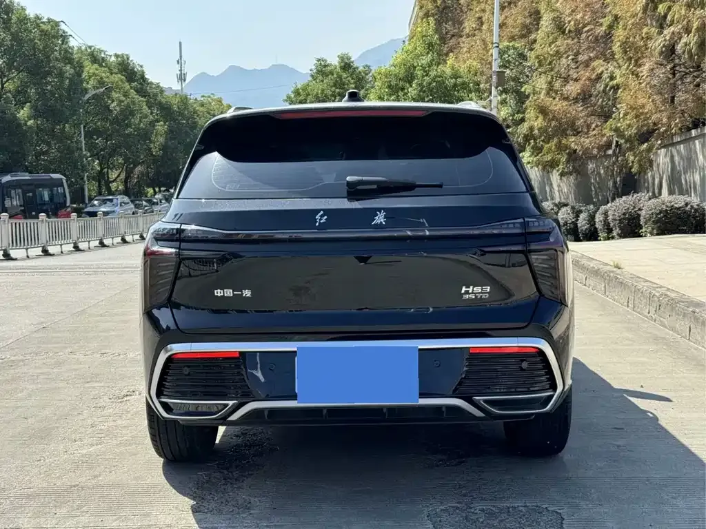 Hongqi HS3 — фото 5