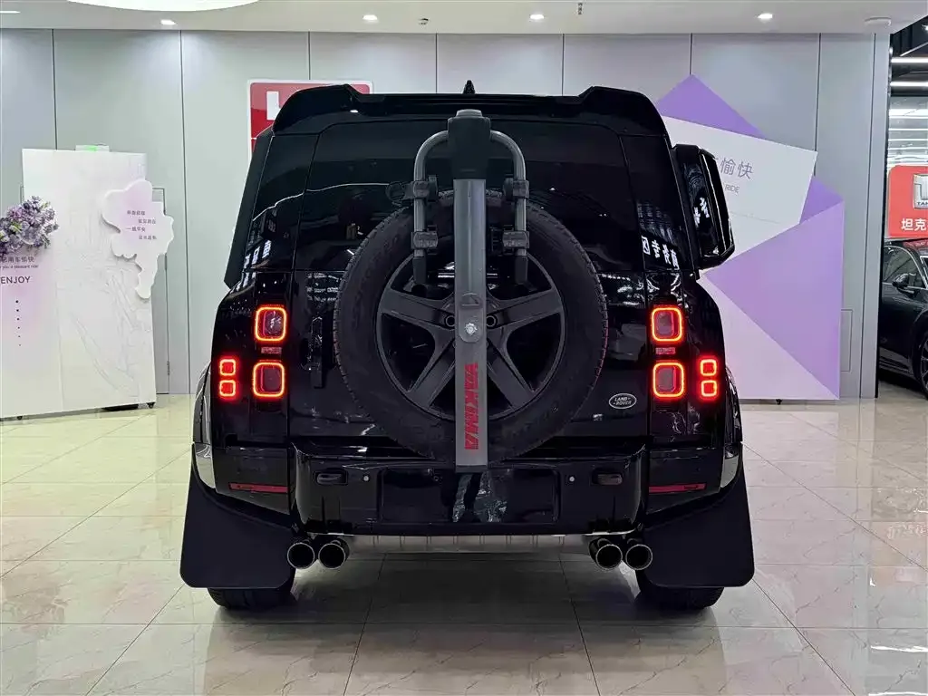 Land Rover Defender — фото 5