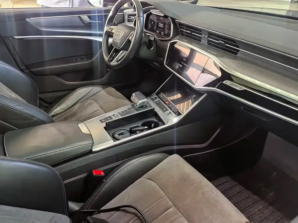 Audi A6L — фото 4