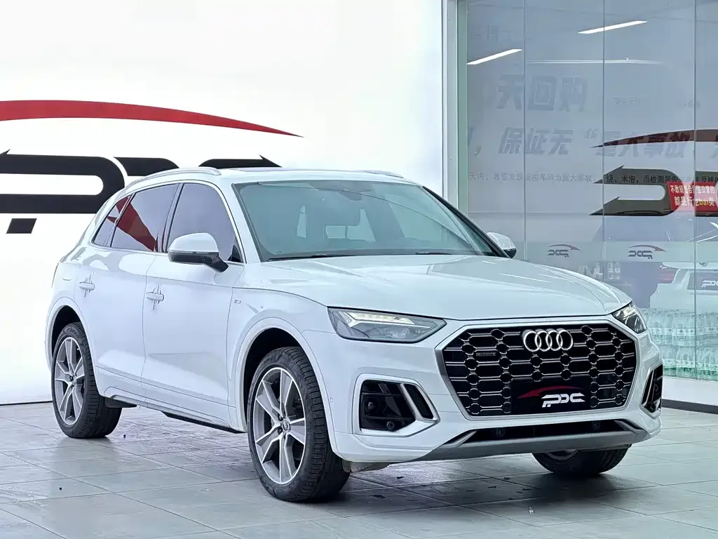 Audi Q5L — фото 3