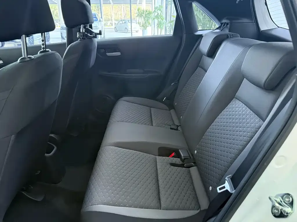 Honda Fit — фото 10