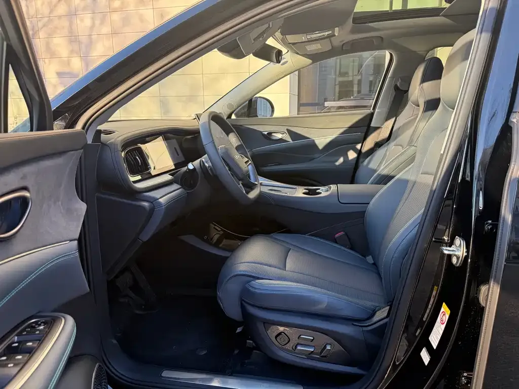 BYD Hiace 07 DM-i — фото 10
