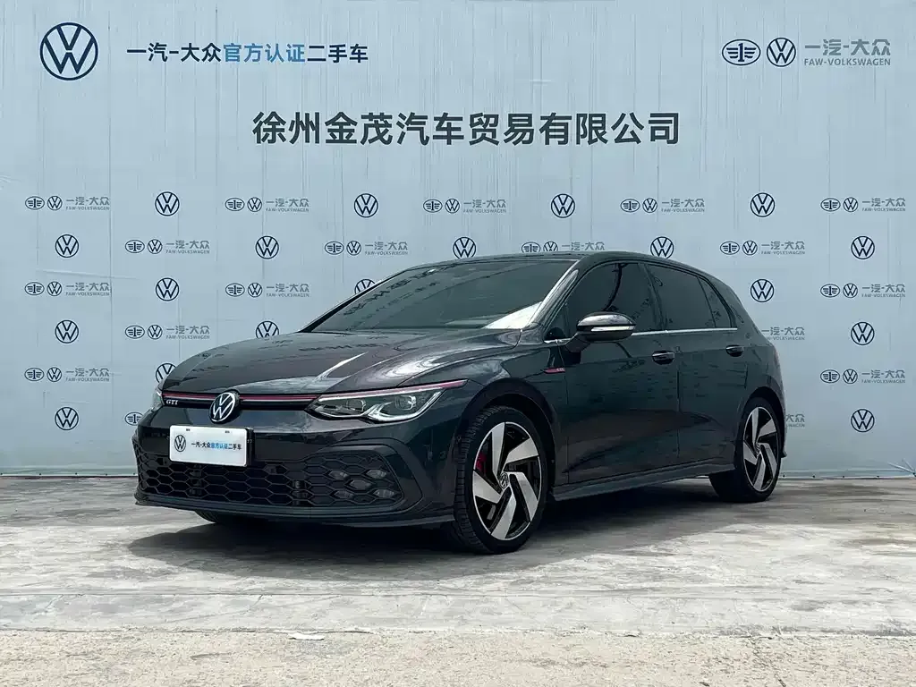 Volkswagen Golf GTI — фото 1