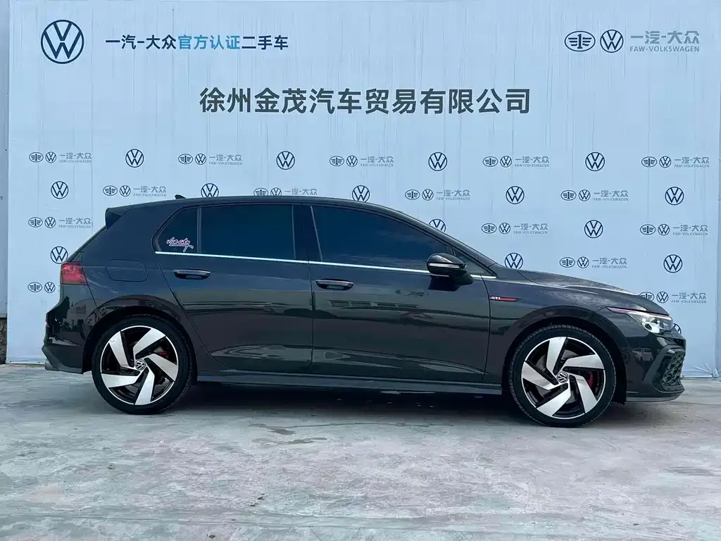 Volkswagen Golf GTI — фото 7