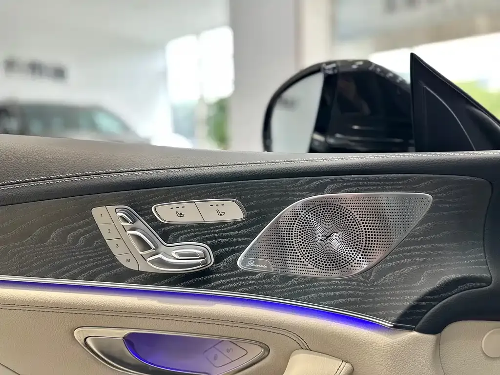 Mercedes-Benz CLS — фото 4