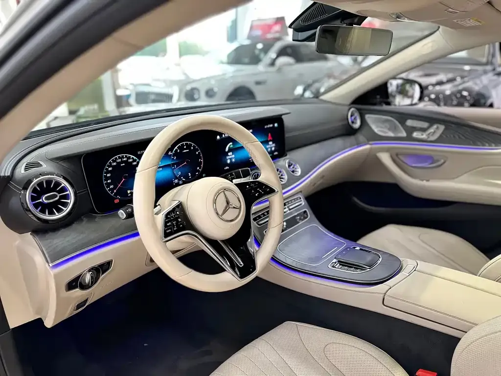 Mercedes-Benz CLS — фото 8