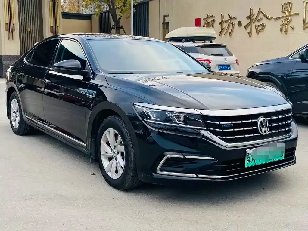 Volkswagen Passat New Energy — фото 2