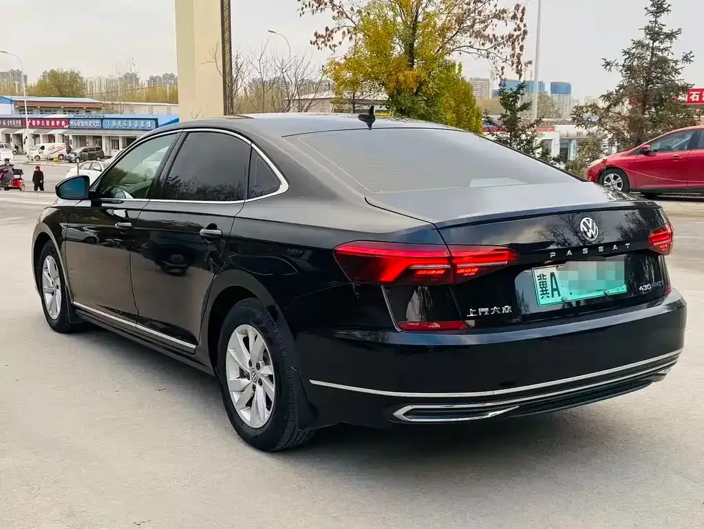 Volkswagen Passat New Energy — фото 5