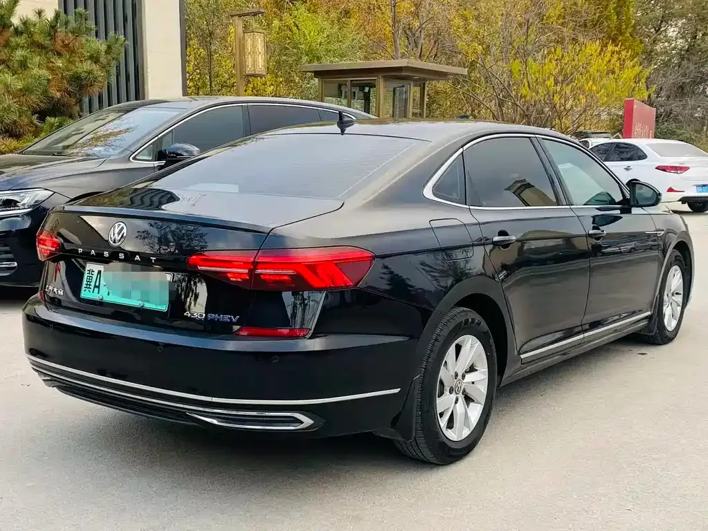 Volkswagen Passat New Energy — фото 6