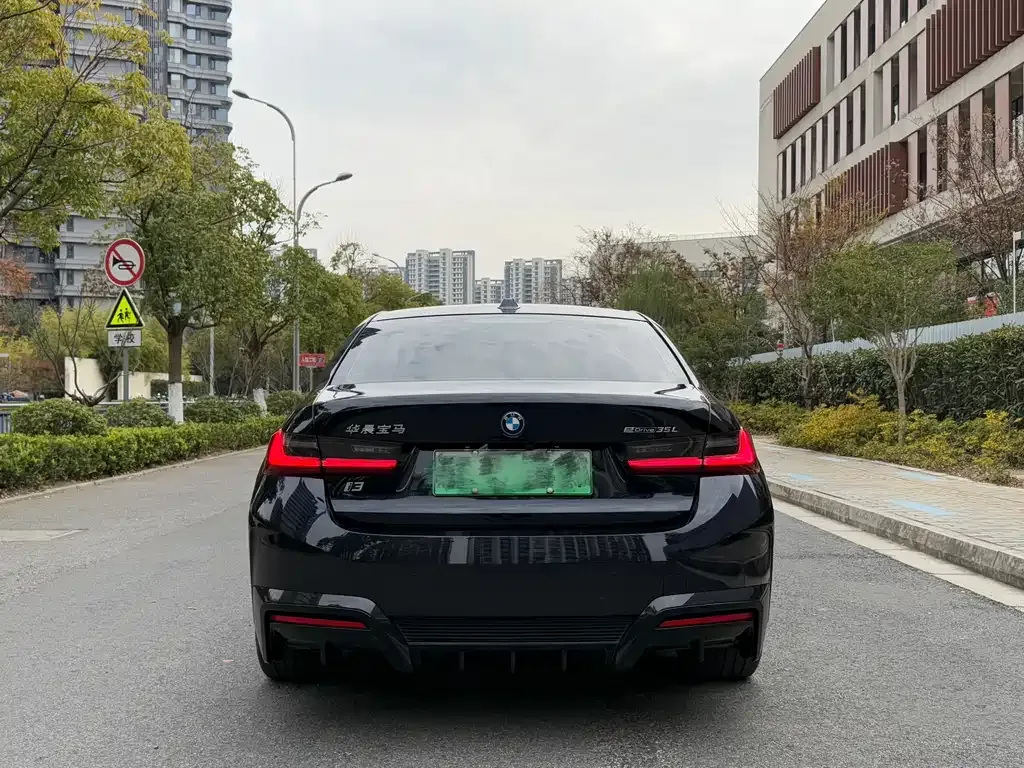 BMW i3 — фото 5