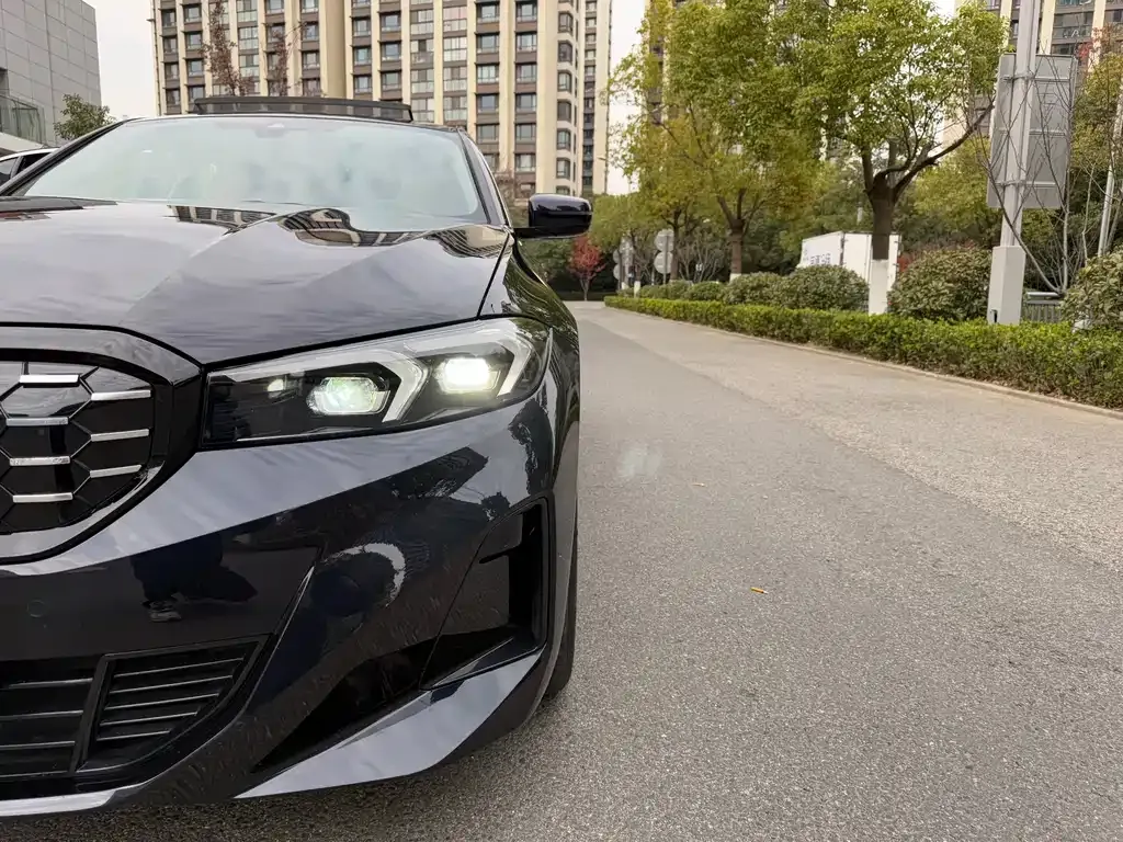 BMW i3 — фото 8