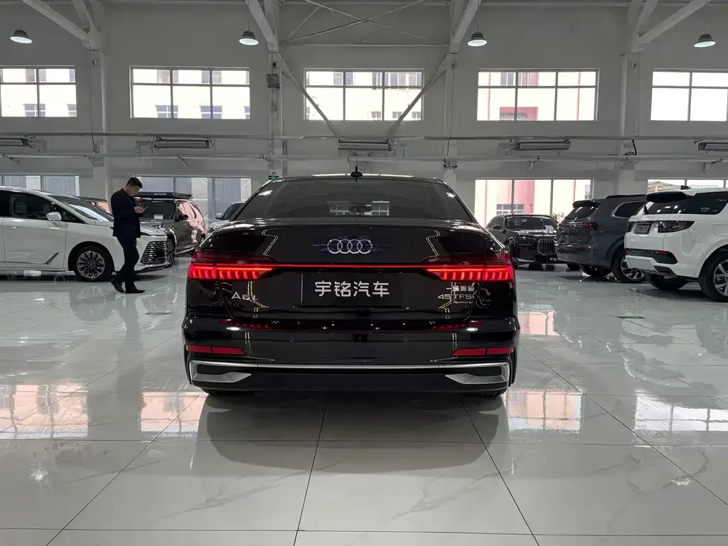 Audi A6L — фото 5