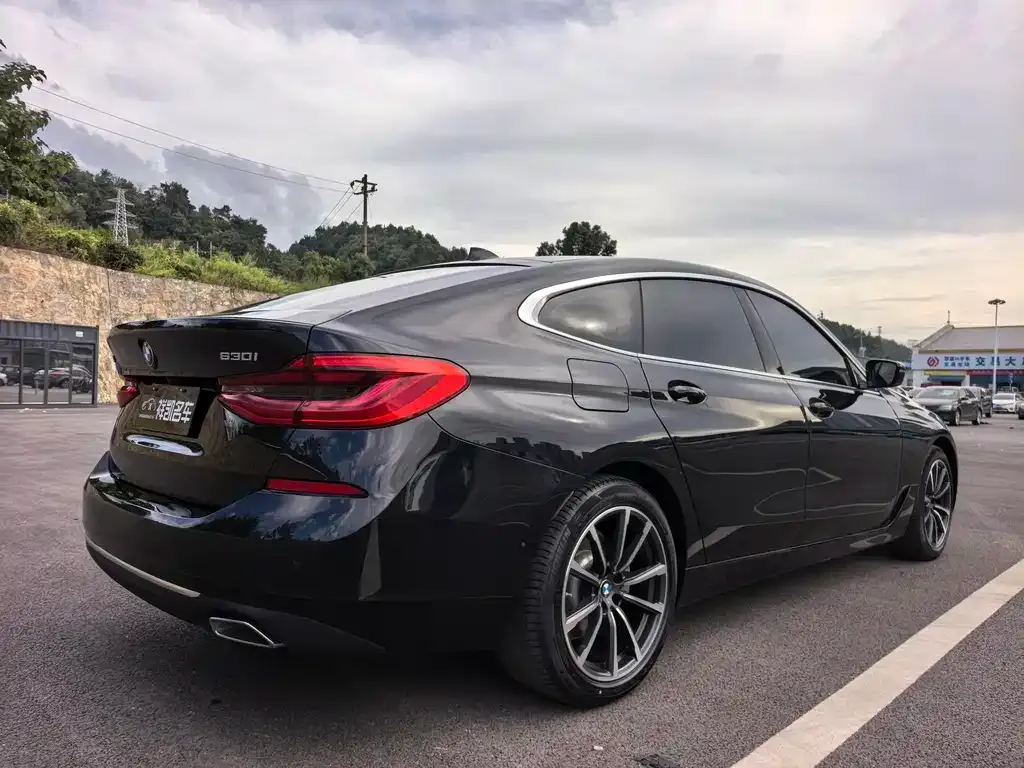 BMW 6 Series GT — фото 10