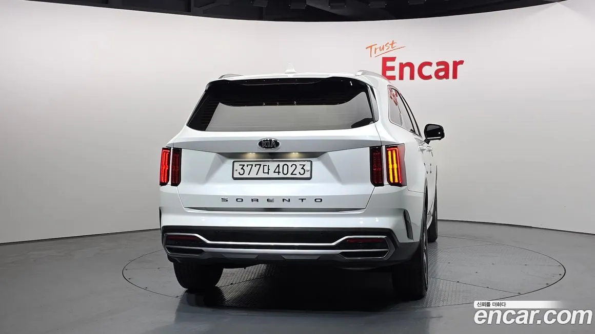 Kia Sorento — фото 4