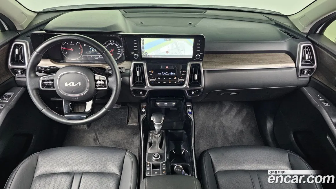 Kia Sorento — фото 7