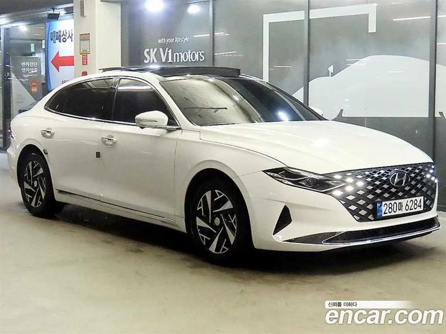 Hyundai Grandeur — фото 1
