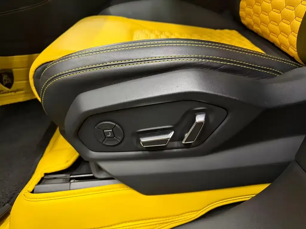 Lamborghini Urus — фото 10