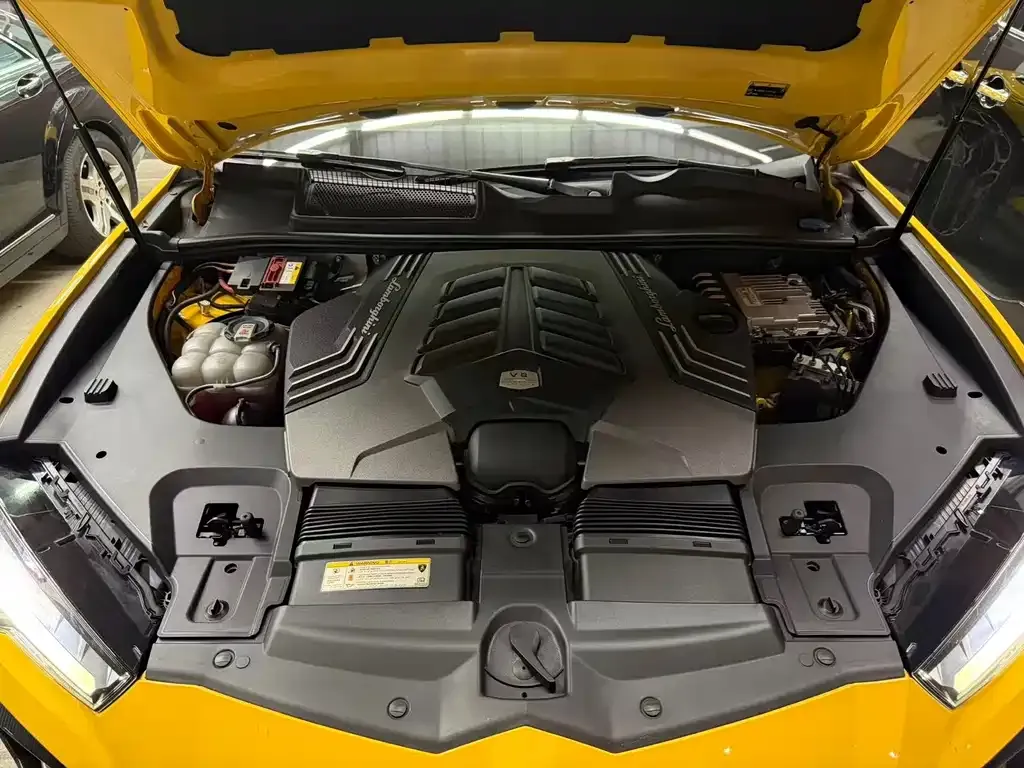 Lamborghini Urus — фото 8