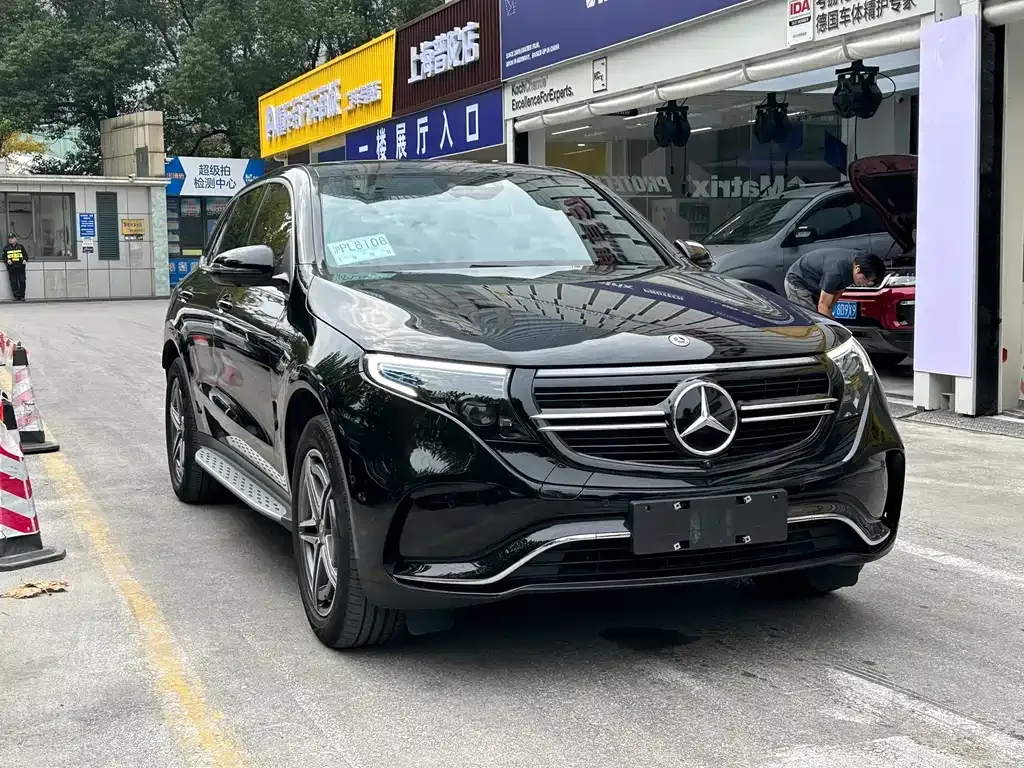 Mercedes-Benz EQC — фото 2