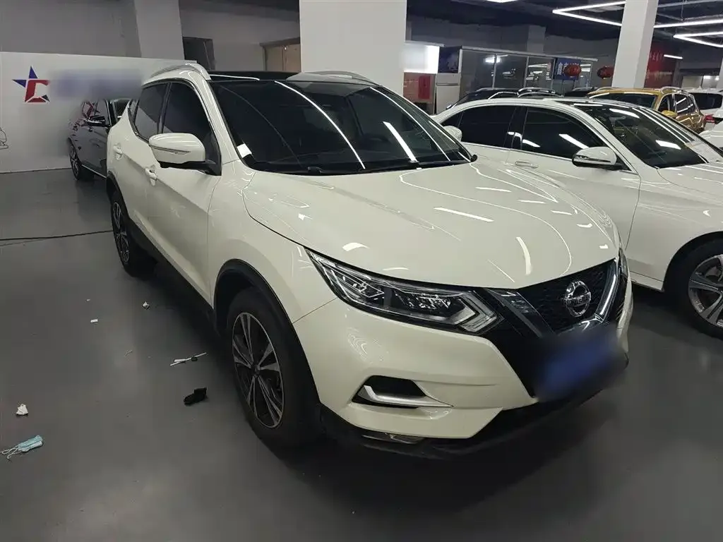 Nissan Qashqai — фото 4