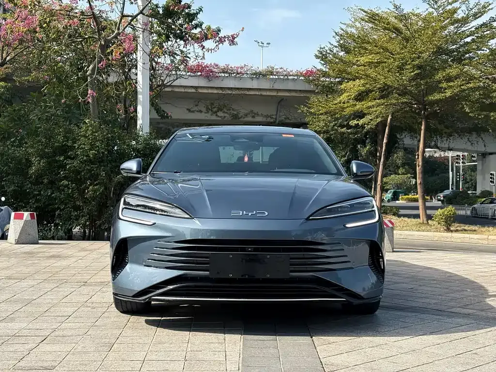 BYD Seal — фото 2